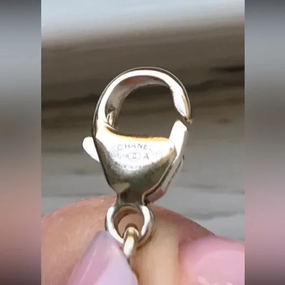 Chanel Gold-tone Chain Bracelet with Pink Crystal & Pearl Charm-NWOT-adjustable - Picture 9 of 10